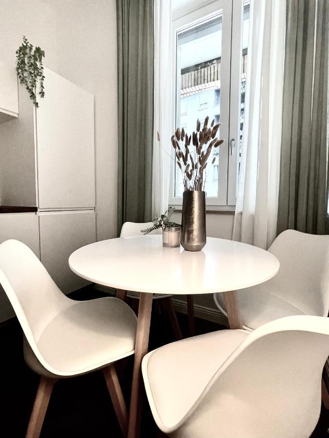 Bilocale Di Prestigio: Milano Centro Apartment Екстериор снимка